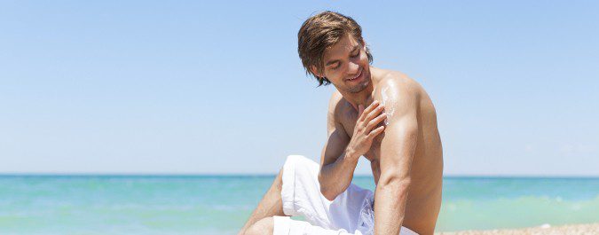 Tomar el sol con precaución ayudará a aliviar la piel con psoriasis