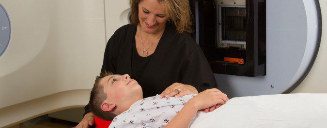Cuando los niños son pequeños, hay que explicarles qué es el cáncer y cómo afrontarlo