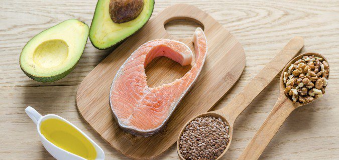 Se recomienda el consumo de proteínas y ácidos omega 3
