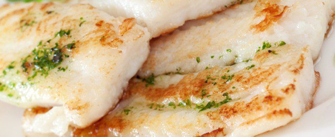 Podemos tomar pescado blanco a la planca