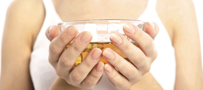 Previene el envejecimiento, ayuda a las pieles sensibles y disminuye las ojeras, entre otras cualidades.