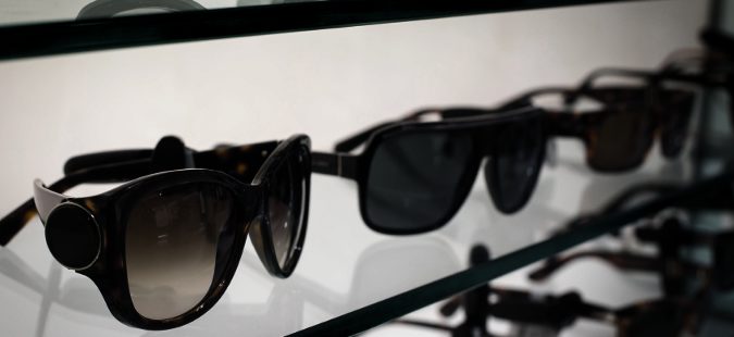 Gafas de sol en expositor