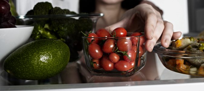 Nevara abierta con fruta
