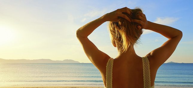 Debes evitar el uso de diferentes fuentes de calor para evitar un daño del cabello