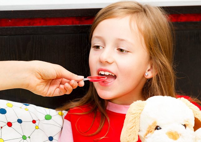 los niños deben beber mucho líquido con el fin de eliminar el exceso de mucosidad