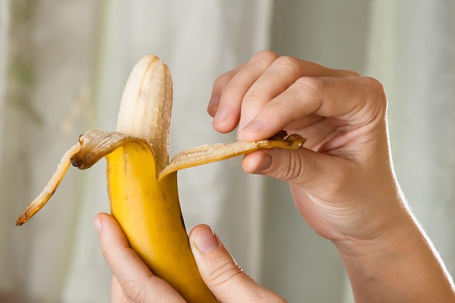 El papel principal que el potasio desarrolla en el cuerpo es la de eliminar el exceso de sal