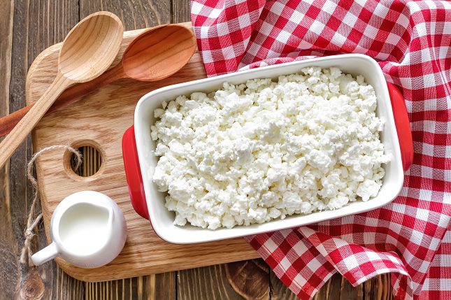 El kéfir esta hecho con unos ingredientes similares a los de los yogures