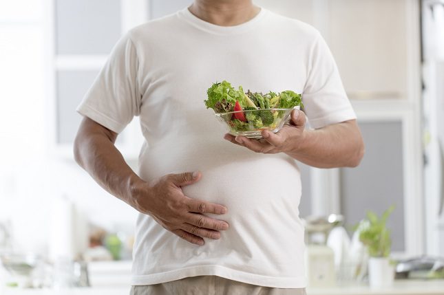 La ascitis ocurre cuando se acumula líquido de manera anormal en el abdomen