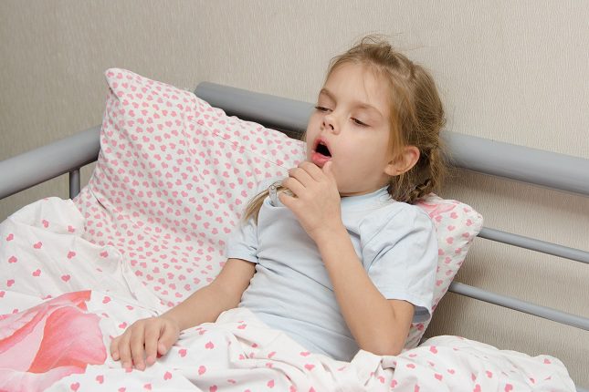 Un simple beso o la propia tos puede provocar que la persona se infecte de esta enfermedad