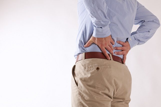 El dolor de lumbares se da sobre todo en personas cuya edad está comprendida entre los 30 y los 60 años