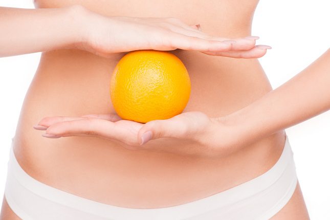 Si tienes piel de naranja en diversas zonas de tu cuerpo no dudes en acudir a un profesional que te ayude a masajear la zona problemática