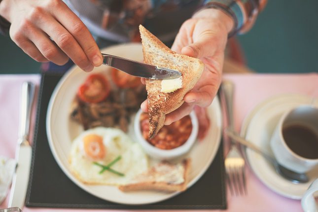 Antes de comenzar a tomar nada, debes seleccionar alimentos naturales y frescos