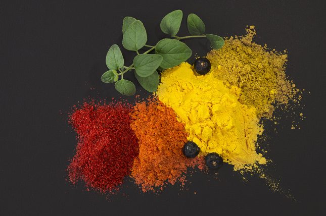 Cenar curry y manzanas al horno podría ser clave para prevenir el cáncer de próstata
