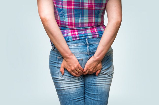 Los síntomas incluyen sangrado rectal, picazón, ardor y dolor o presión en la zona afectada