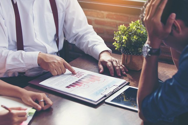 Si eres de las personas que se consideran adictos al trabajo, es más que probable que te sientas agotado/a