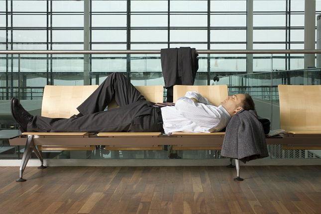 Si por ejemplo viajas hacia el oeste lo ideal es tomar unos 5 miligramos tarde noche durante los primeros días que estás en tu destino