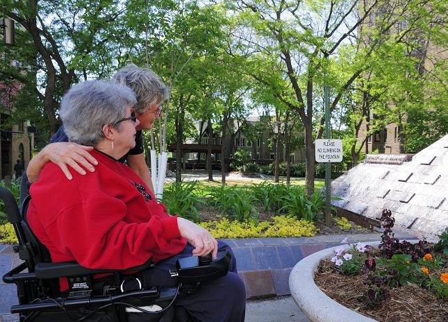 Se puede tardar años o incluso décadas en diagnosticar a una persona con EM
