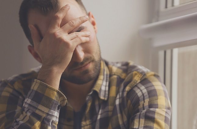 Las personas deprimidas sufren una serie de cambios físicos y emocionales