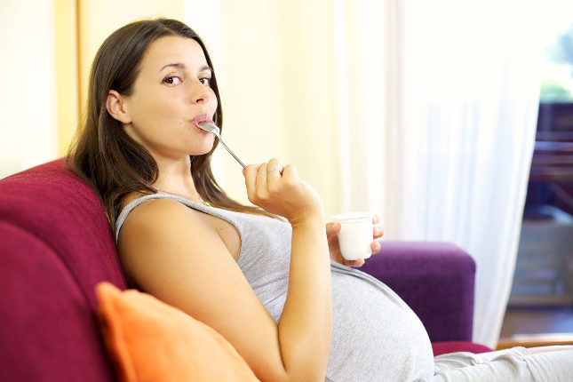 Nuestro médico nos indicará si necesitamos cambiar nuestra o dieta o hábitos para reducir la retención de líquidos