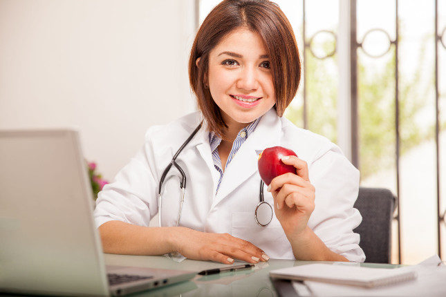 Habla con tu médico o un nutricionista antes de comenzar la dieta cetogénica