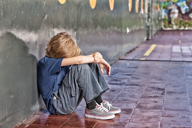 En España, uno de cada 10 alumnos</b> asegura que ha sufre en la actualidad acoso escolar