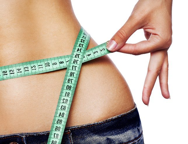 Tendrás que eliminar los refrescos azucarados de tu dieta y bebe únicamente agua