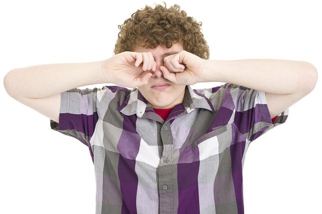 Es posible que tus ojos solo te piquen, por alergias, cansancio o cualquier otro motivo
