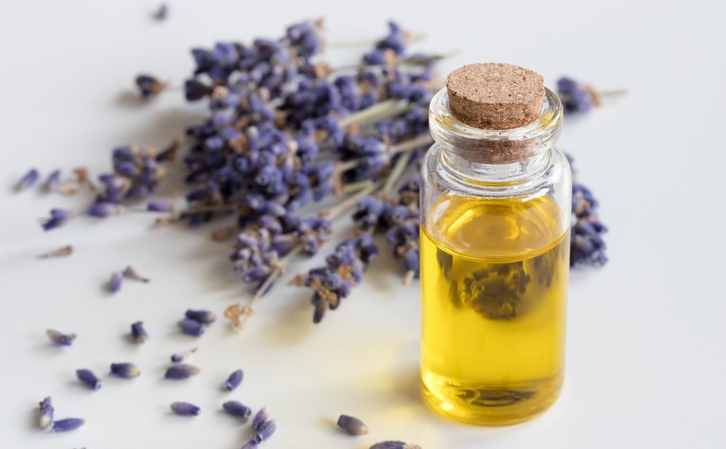 Cuáles son los usos más habituales de los aceites esenciales en la piel