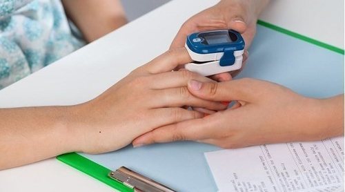 Frecuencia cardíaca alta y presión cardíaca baja