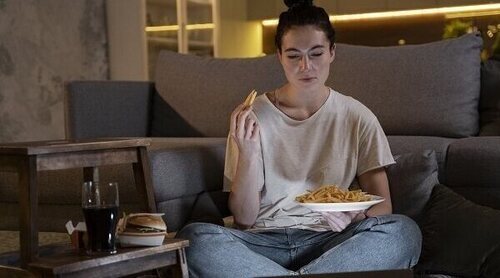 ¿Es bueno para la salud no cenar por la noche?