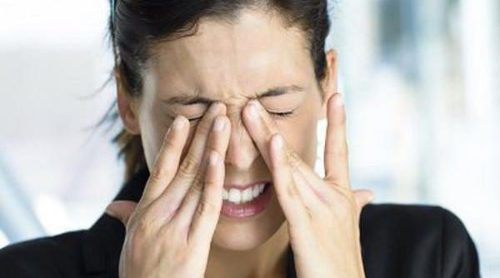 5 posibles causas del picor de ojos