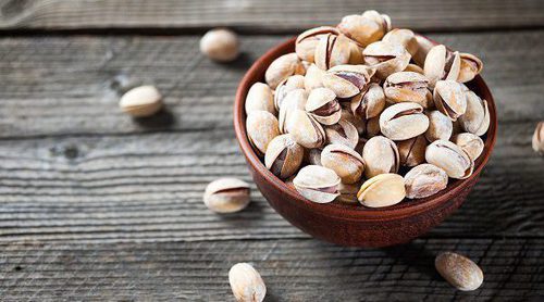 Cómo comer entre horas como un nutricionista en verano