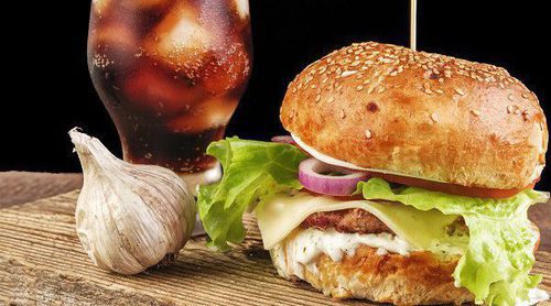 Alimentos que debes evitar para que no te suba el colesterol