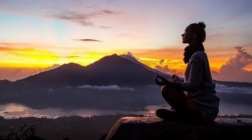 Cómo mejorar la postura corporal y tener una vida más saludable