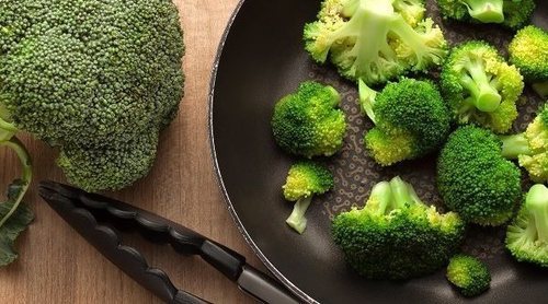 8 alimentos anticáncer que no pueden faltar en tu dieta