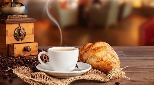 Tomar café en la infancia, ¿es seguro?