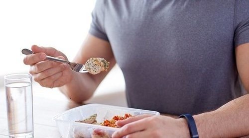 Cómo elegir un buen horario de comidas